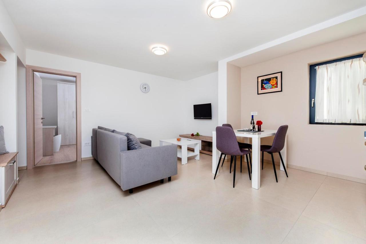 Apartments Katarina Ровинь Экстерьер фото