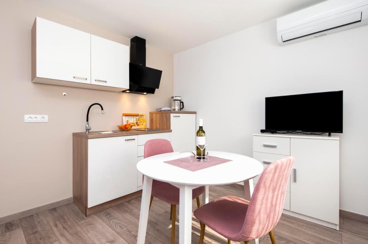 Apartments Katarina Ровинь Экстерьер фото